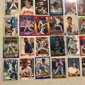 112 baseball cards Nolan Ryan Jim Palmer Dave Winfield Mike Schmidt George Brett